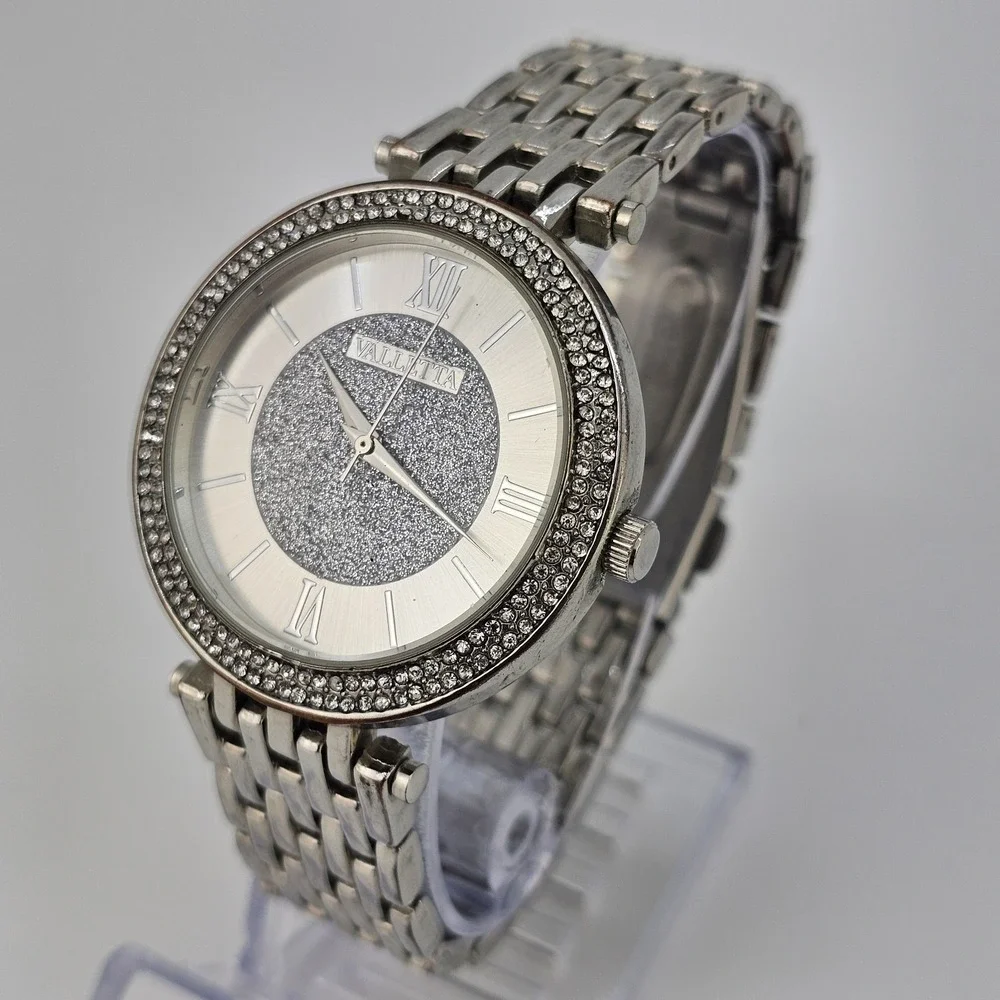 40MM Women's Analog Watch Gray‎ Dial Gray Bracelet Band 6.5